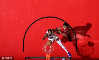 现代篮球的 现代篮球的