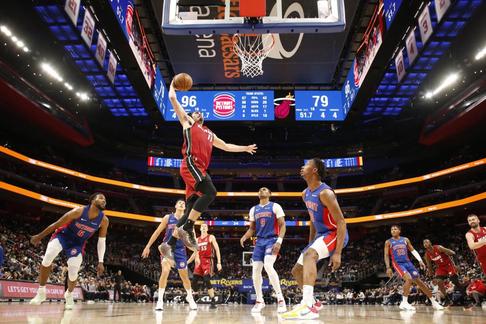 间的进球荒 间的进球荒