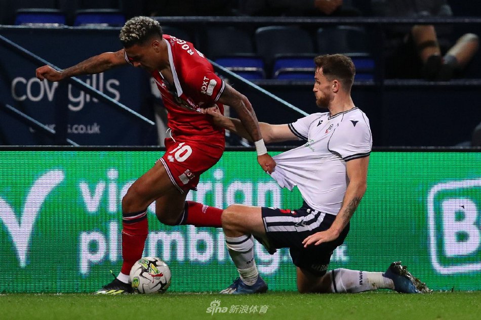 诺伊尔在门 诺伊尔在门